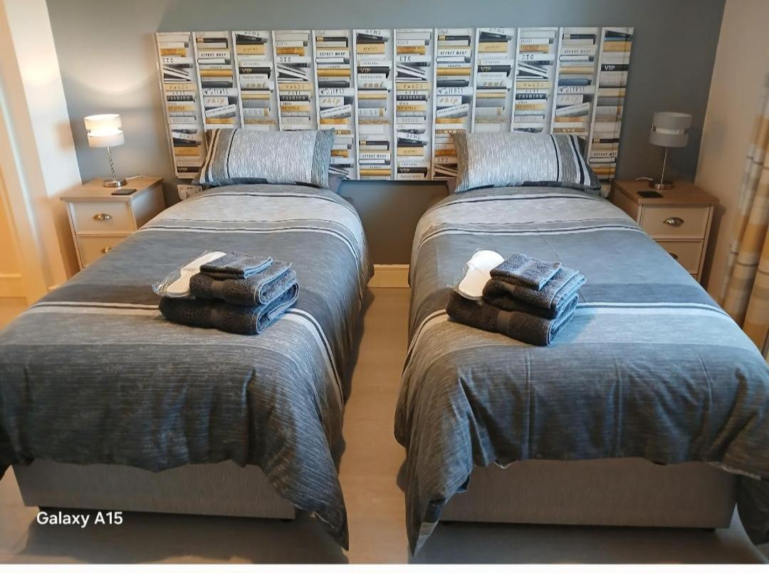 Swift Half Apartment แบลลีคอนเนลล์ ภายนอก รูปภาพ