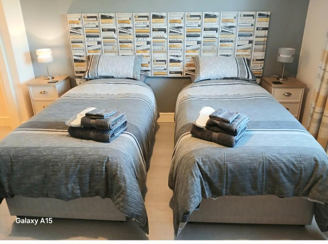 Swift Half Apartment แบลลีคอนเนลล์ ภายนอก รูปภาพ