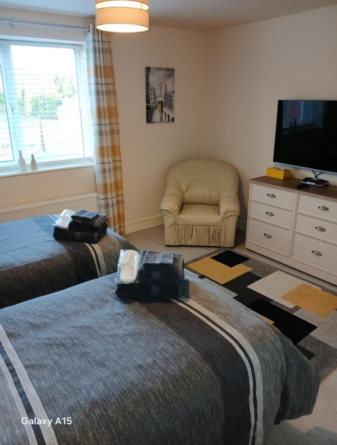 Swift Half Apartment แบลลีคอนเนลล์ ภายนอก รูปภาพ
